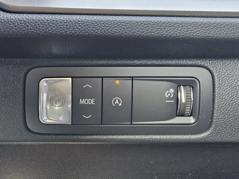 New 2026 Chevrolet Traverse LT FWD image 22
