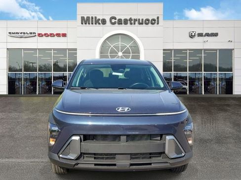 Used 2025 Hyundai Kona SE AWD/4WD image 2