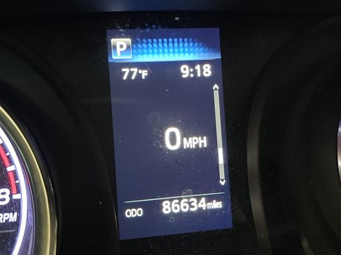 Used 2020 Toyota Camry LE image 15