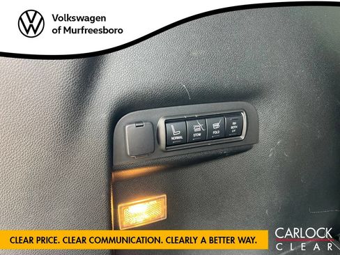 Used 2018 Ford Explorer Platinum AWD/4WD image 16