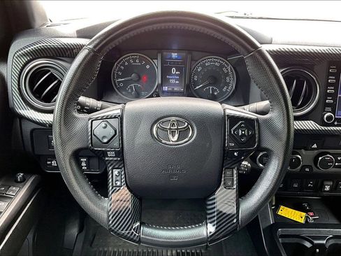 Used 2021 Toyota Tacoma TRD Sport w/ Technology Package AWD/4WD image 36