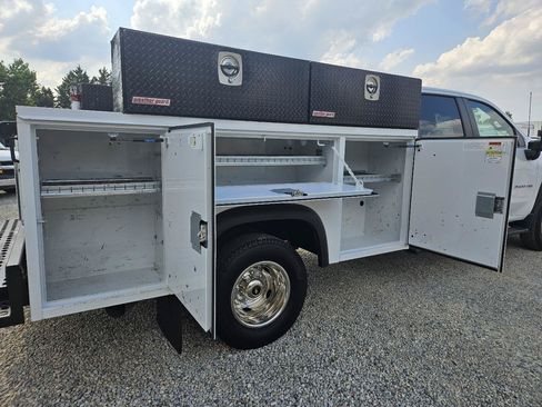 Used 2024 Chevrolet Silverado 3500 W/T w/ WT Convenience Package RWD image 16