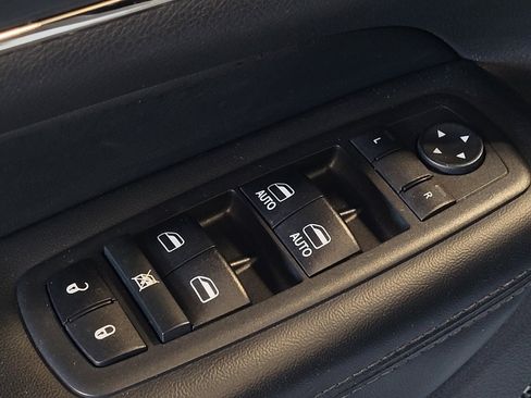 Used 2019 Jeep Grand Cherokee Limited X RWD image 27