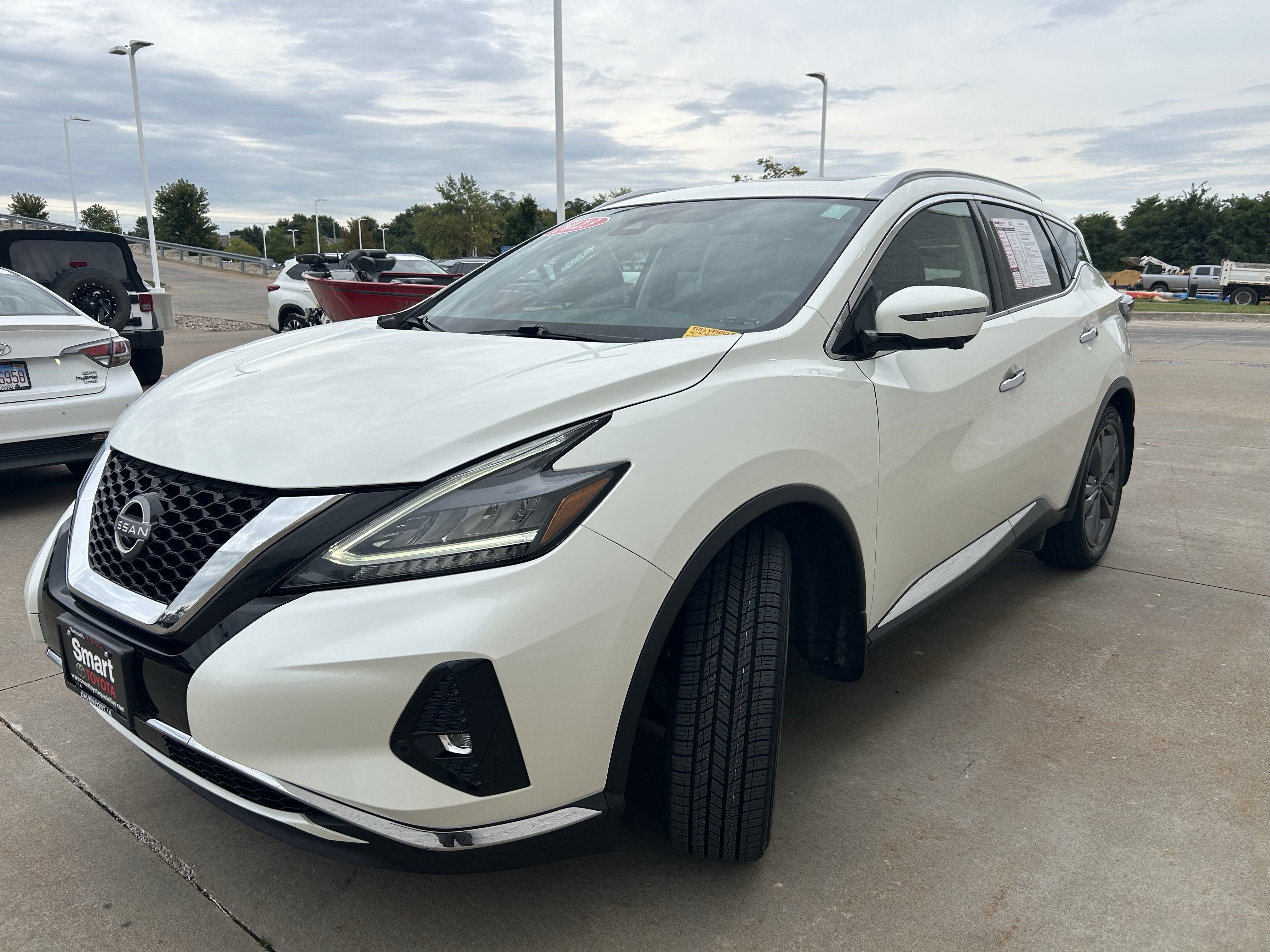 Used 2023 Nissan Murano Platinum w/ Cargo Package AWD/4WD image 2