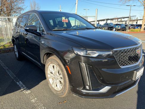 Used 2023 Cadillac XT6 Luxury image 3