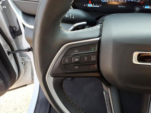 Used 2023 Jeep Grand Cherokee Limited w/ Luxury Tech Group II image 26