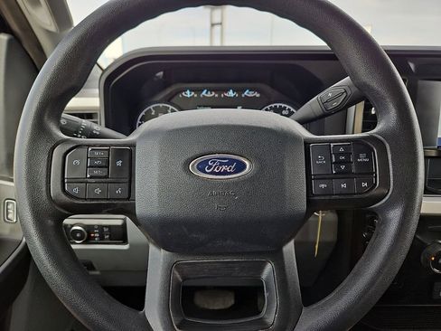 Used 2025 Ford F250 XLT w/ FX4 Off-Road Package image 30