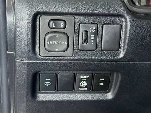 Used 2016 Toyota 4Runner SR5 image 17