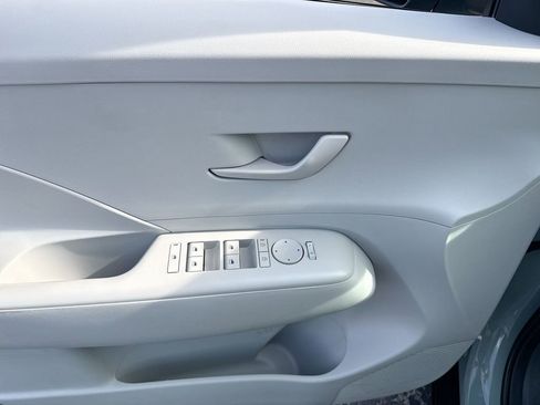 Used 2024 Hyundai Kona SEL image 23