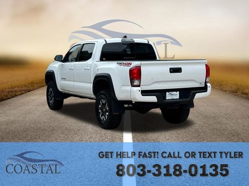 Used 2017 Toyota Tacoma TRD Off-Road w/ Premium & Technology Package image 15