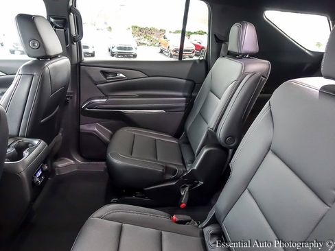 New 2026 Chevrolet Traverse LT w/ Midnight/Sport Edition image 11