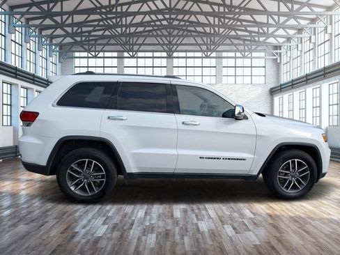 Used 2022 Jeep Grand Cherokee Limited RWD image 2