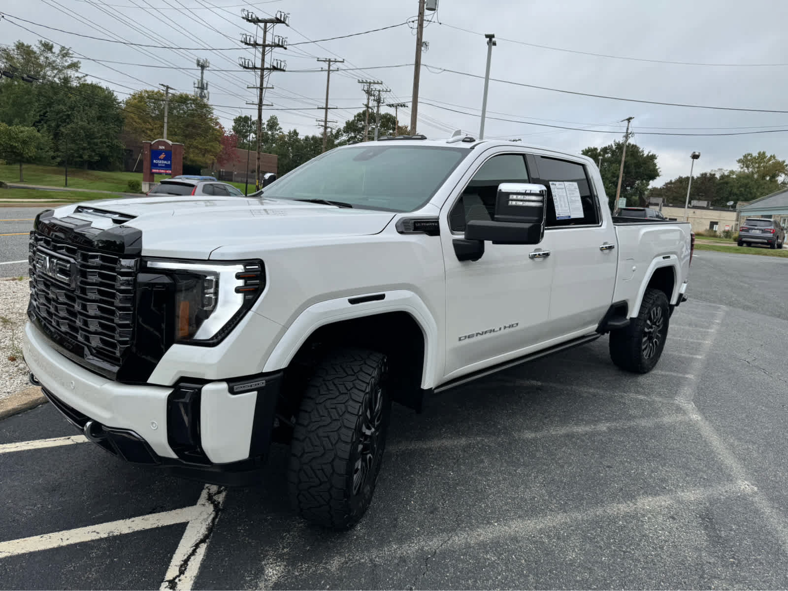 Used 2024 GMC Sierra 2500 Denali Ultimate w/ Max Trailering Package AWD/4WD image 3