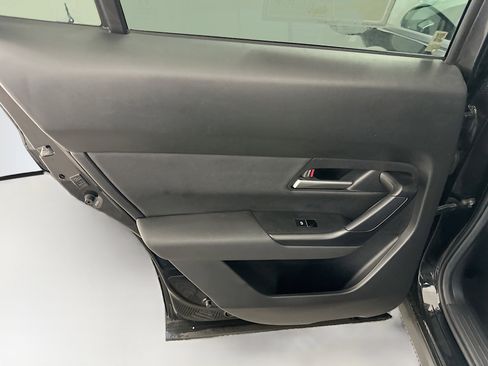 Used 2025 MAZDA CX-50 AWD 2.5 S w/ Premium Package image 28