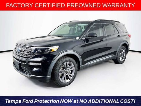 Certified 2022 Ford Explorer XLT w/ Equipment Group 202A AWD/4WD image 1