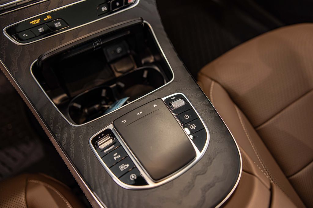 Used 2023 Mercedes-Benz E 450 4MATIC Sedan image 29