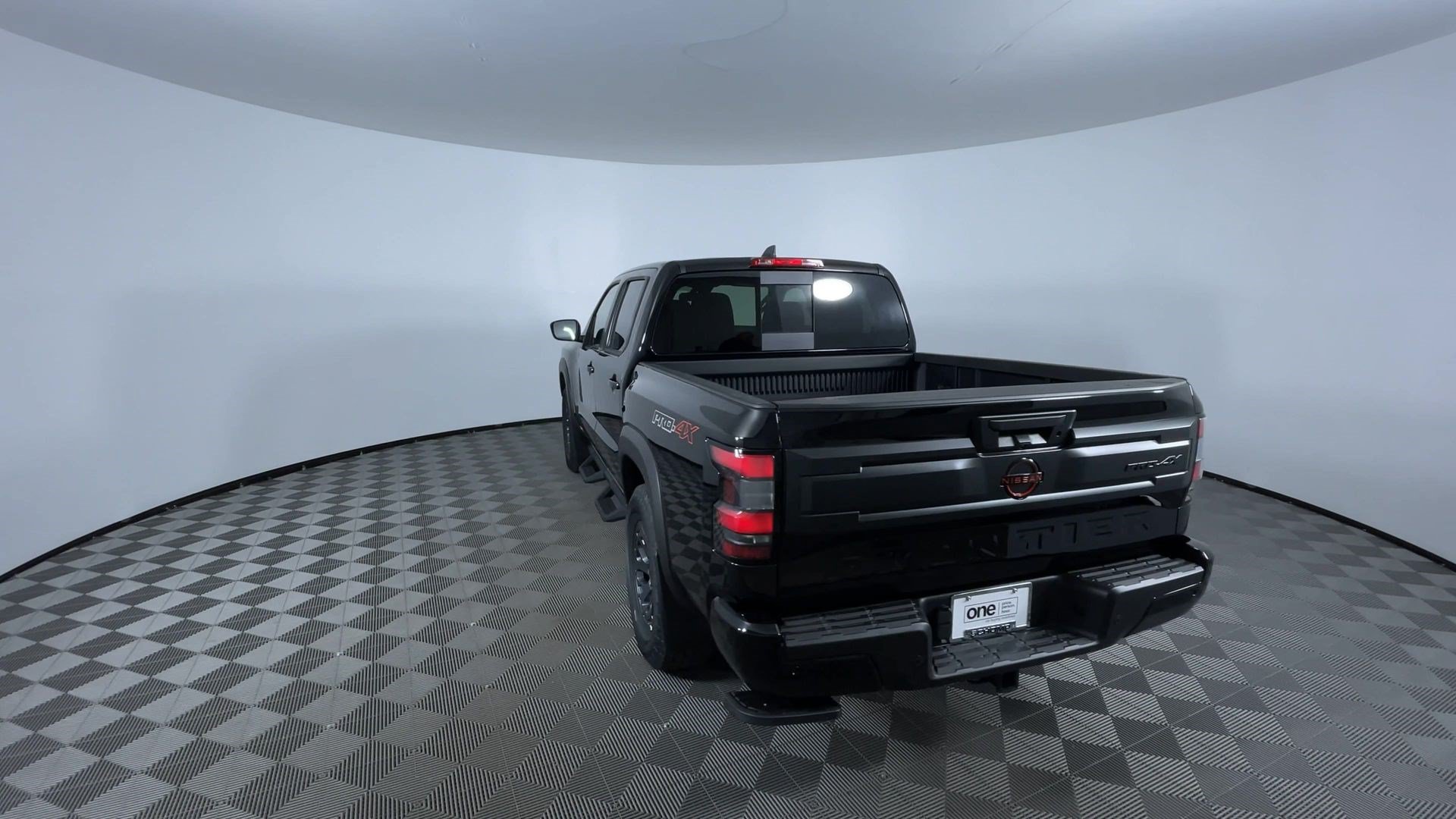 Used 2026 Nissan Frontier PRO-4X w/ Tow Package AWD/4WD image 7