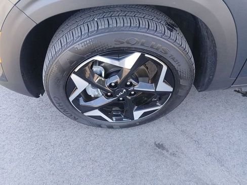 Certified 2025 Kia Seltos S image 10