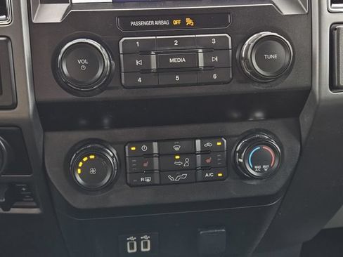 Used 2020 Ford F150 XLT w/ Equipment Group 302A Luxury AWD/4WD image 18