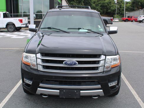 Used 2016 Ford Expedition EL Platinum AWD/4WD image 2