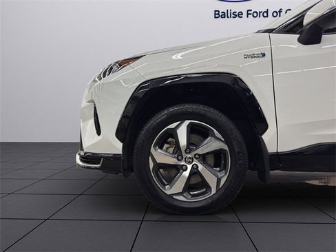 Used 2021 Toyota RAV4 SE image 22