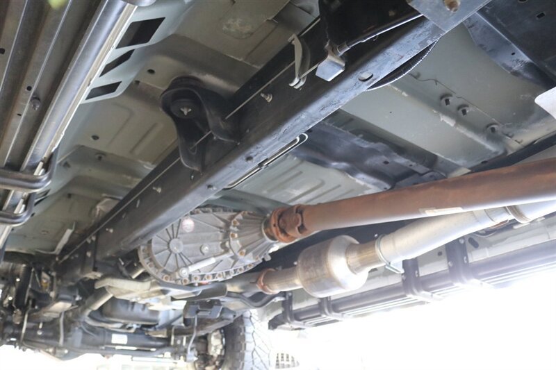 Used 2005 Ford Excursion XLT AWD/4WD image 42