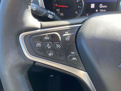 Used 2023 Chevrolet Equinox LT FWD image 19