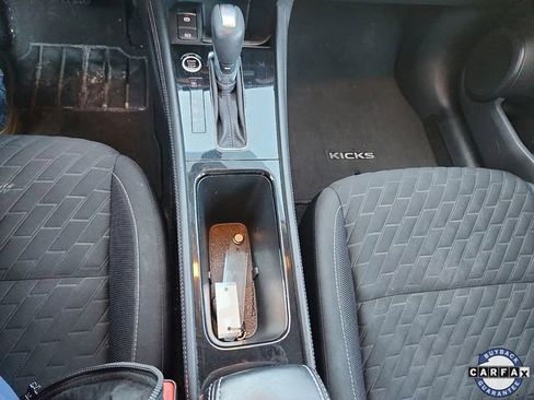 Used 2021 Nissan Kicks SV image 18