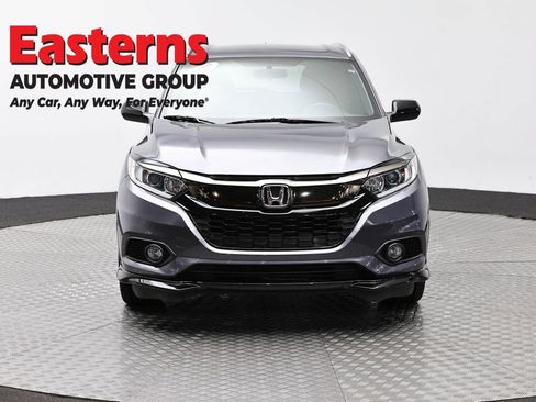 Used 2021 Honda HR-V Sport image 2