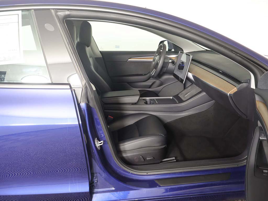 Used 2022 Tesla Model 3 RWD image 34