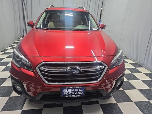 Used 2018 Subaru Outback 2.5i Limited image 2