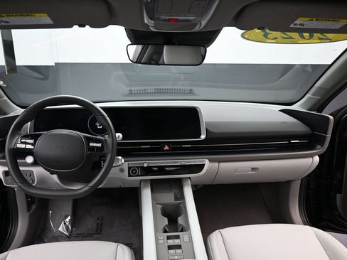 Used 2023 Hyundai Ioniq 6 SEL RWD image 10