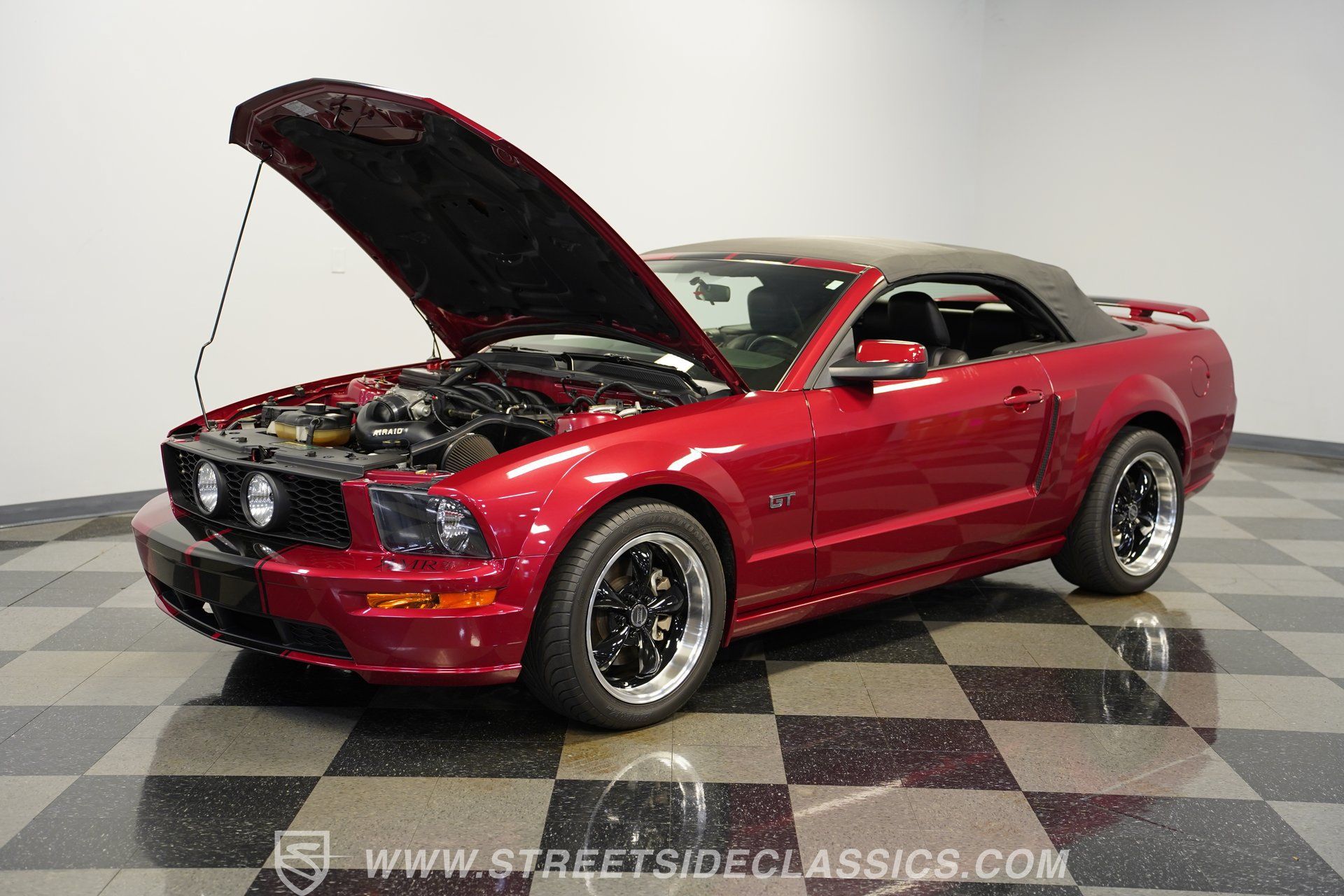 Used 2006 Ford Mustang GT RWD image 32