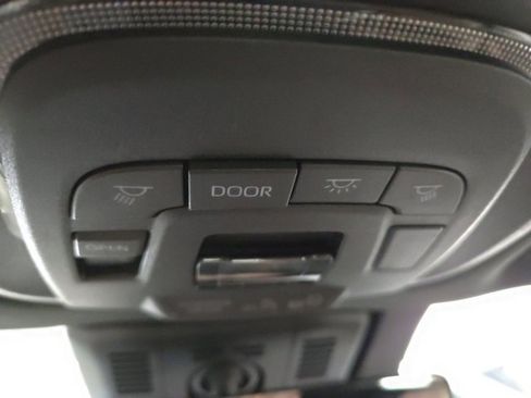 New 2025 Toyota Crown Signia image 25