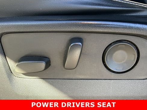 Used 2021 Chevrolet Suburban Premier image 17