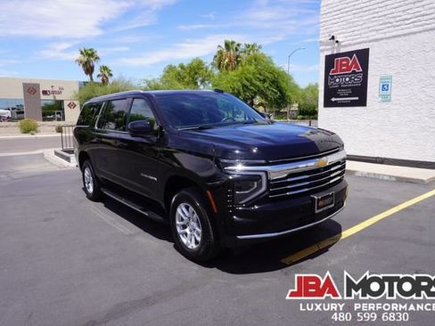Used 2025 Chevrolet Suburban LT RWD image 78