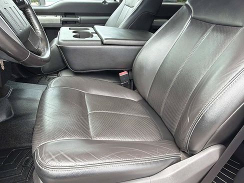 Used 2016 Ford F350 Lariat w/ Lariat Interior Package RWD image 14