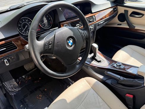 Used 2011 BMW 328i xDrive Sedan AWD/4WD image 33