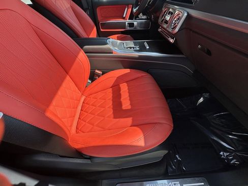 Used 2025 Mercedes-Benz G 63 AMG 4MATIC image 16