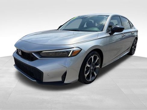 Used 2025 Honda Civic Sport Touring image 3