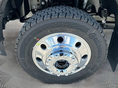 New 2026 Ford F450 Platinum w/ FX4 Off-Road Package image 20