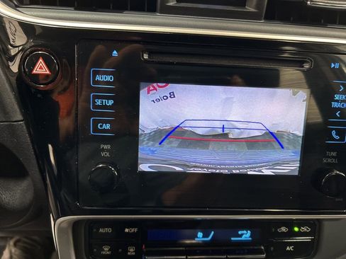 Used 2017 Toyota Corolla SE image 27