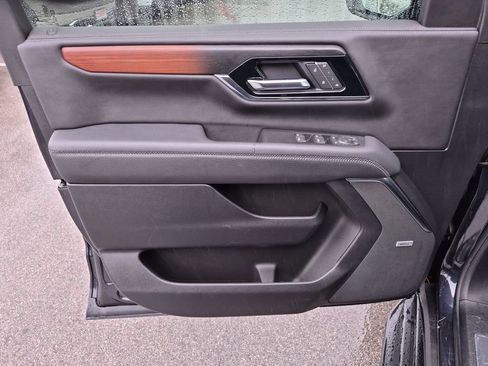 Certified 2025 GMC Yukon Denali RWD image 22