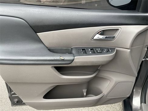 Used 2015 Honda Odyssey EX-L image 11