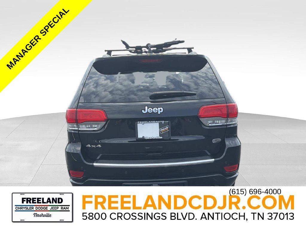 Used 2020 Jeep Grand Cherokee Overland AWD/4WD image 4