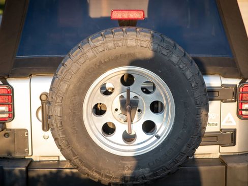 Used 2016 Jeep Wrangler Unlimited Sport w/ Quick Order Package 24S image 30