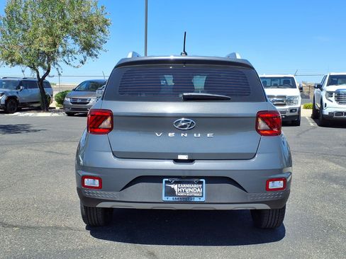New 2026 Hyundai Venue SEL FWD image 5