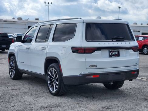 Used 2022 Jeep Wagoneer Series III w/ Premium Group I RWD image 5