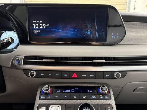 Used 2025 Hyundai Palisade SEL FWD image 20