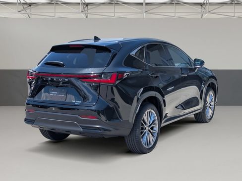 Used 2022 Lexus NX 350 AWD image 11